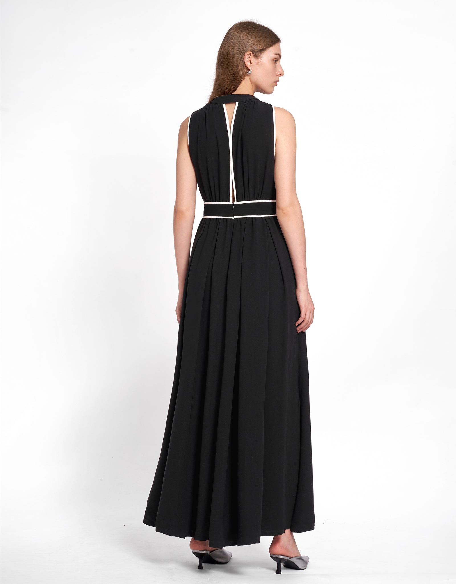 ギャザープリーツマキシワンピース – SaturdayClub International