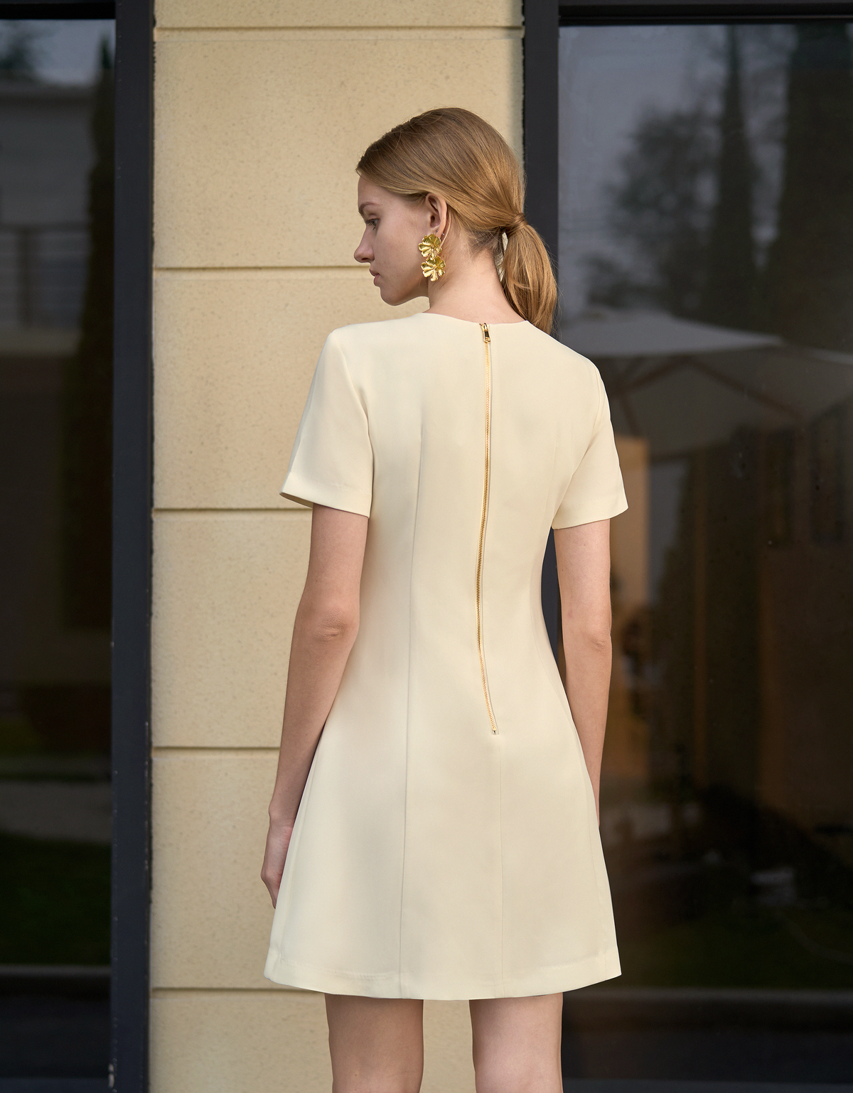 Pleated Front Short Sleeve Dress | SaturdayClub – SaturdayClub