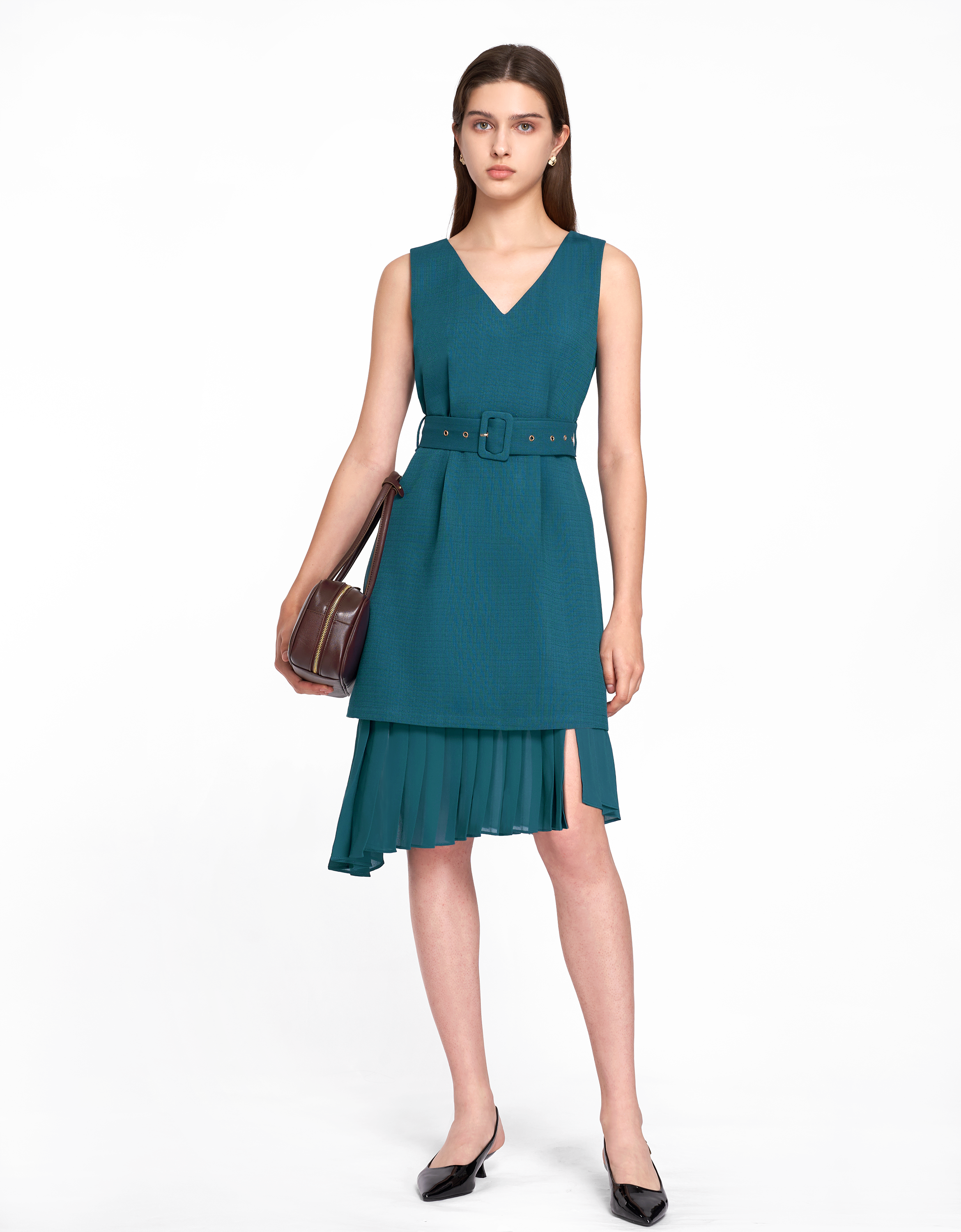 ☆SaturdayClub☆ フレアヘム Vネック ベルト ワンピース ☆SaturdayClub☆ フレアヘム Vネック ベルト ワンピース