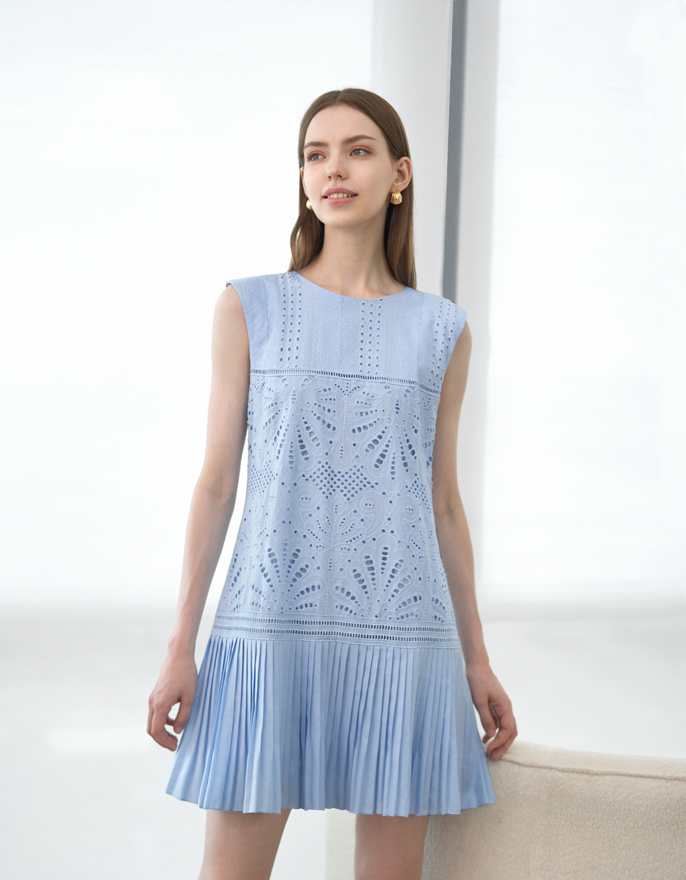 カットワーク刺繍プリーツワンピース – SaturdayClub International カットワーク刺繍プリーツワンピース – SaturdayClub International