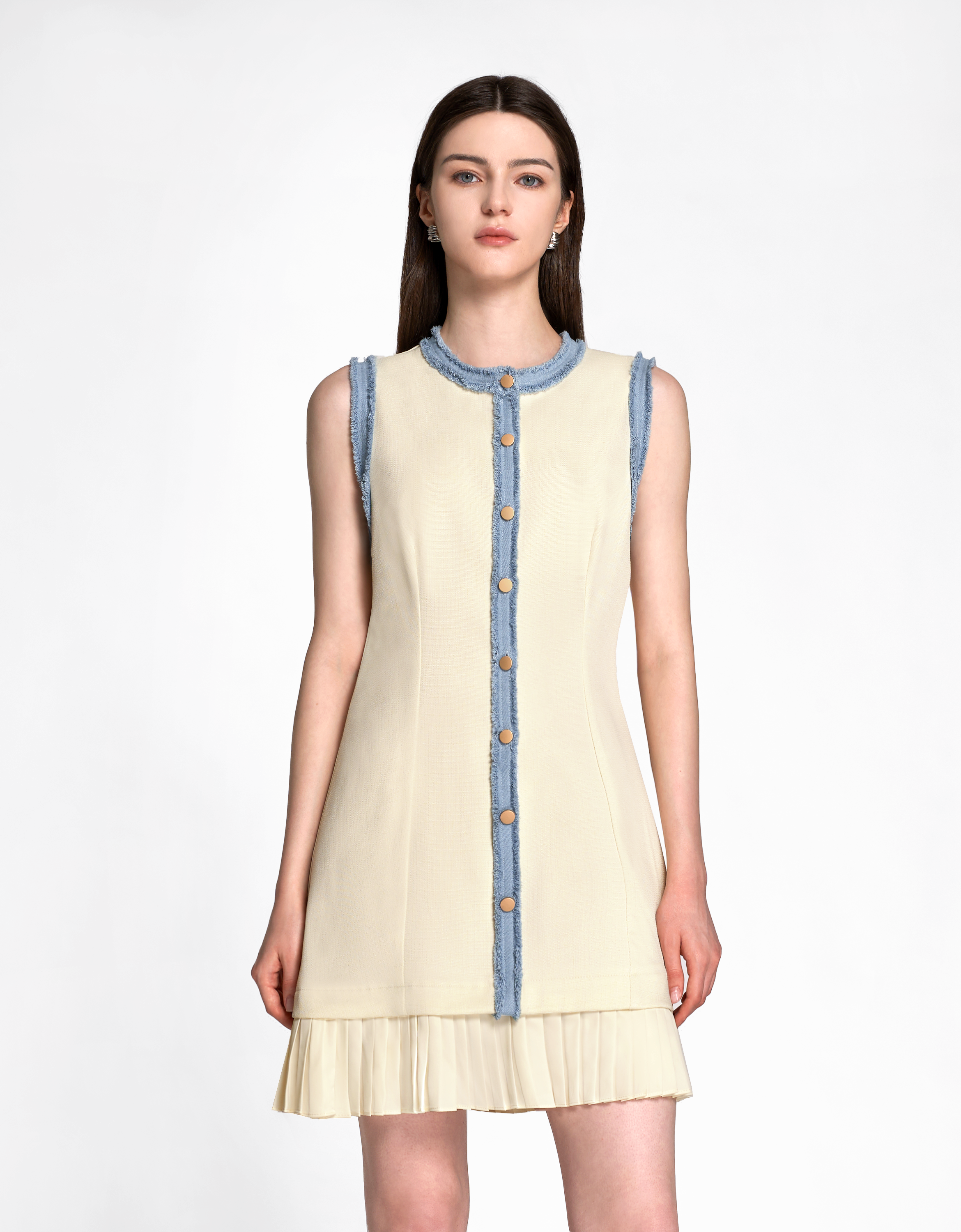 コントラストトリムプリーツヘムノースリーブワンピース コントラストトリムプリーツヘムノースリーブワンピース