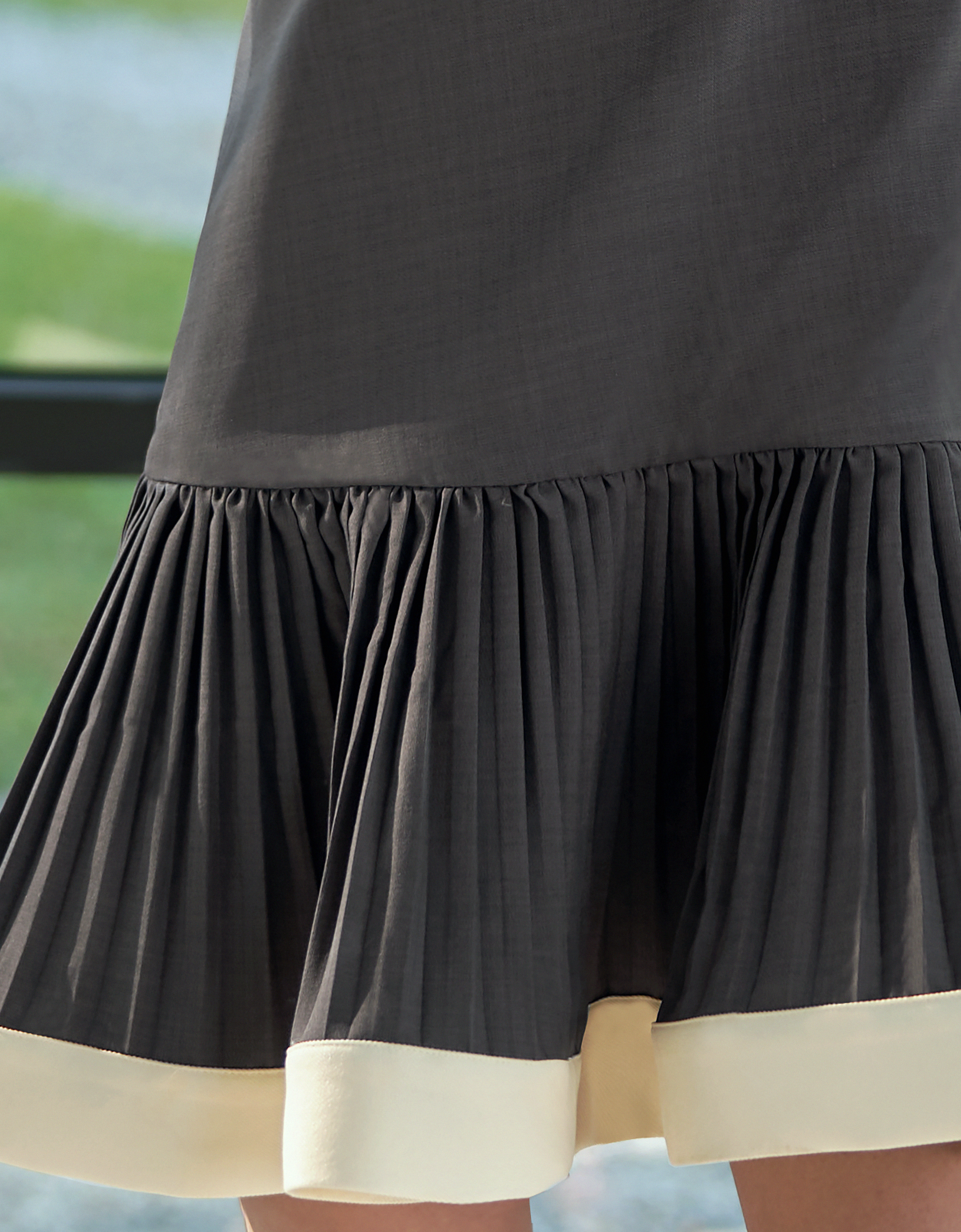 grey & white(a26020)