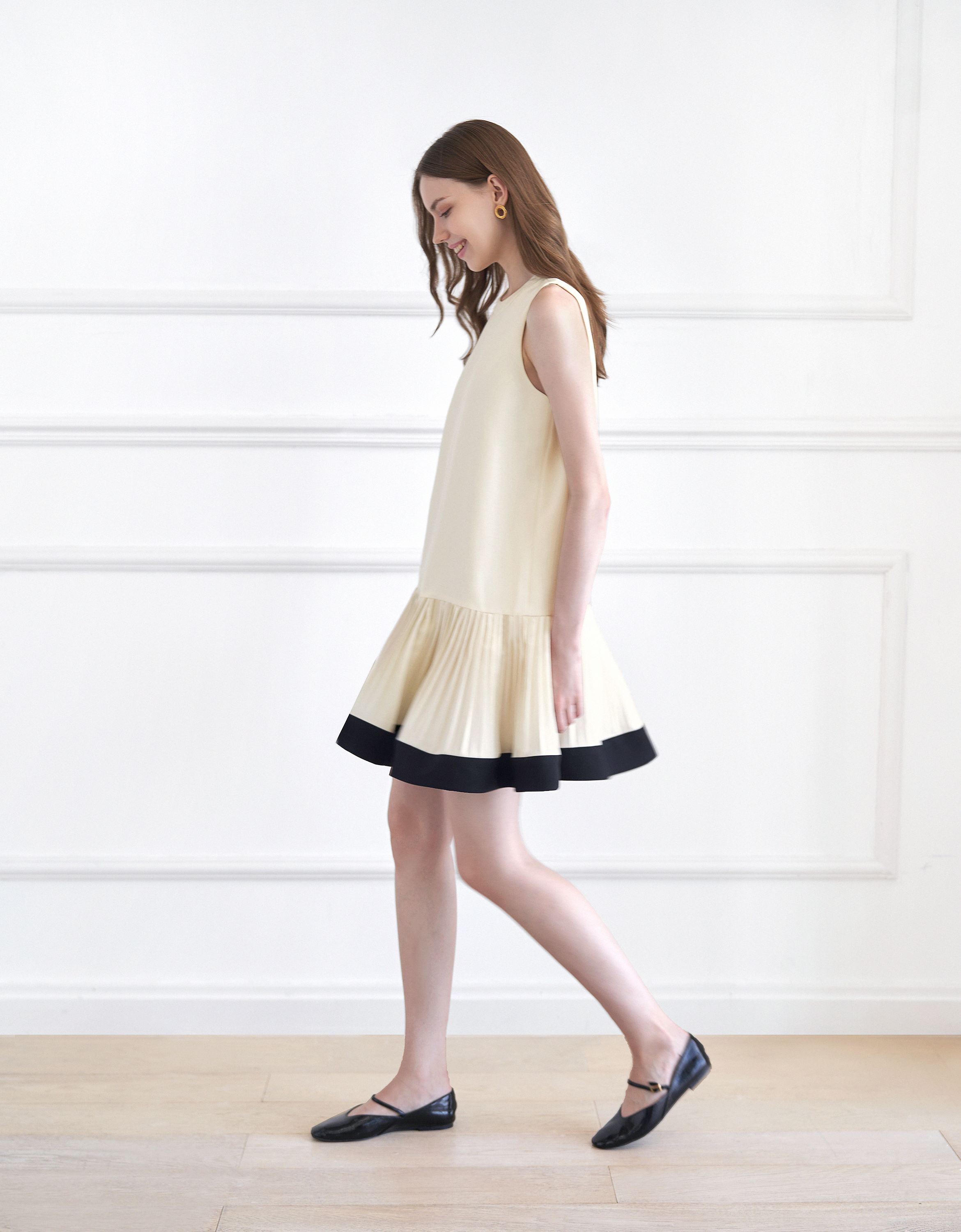 apricot & black(a26020)