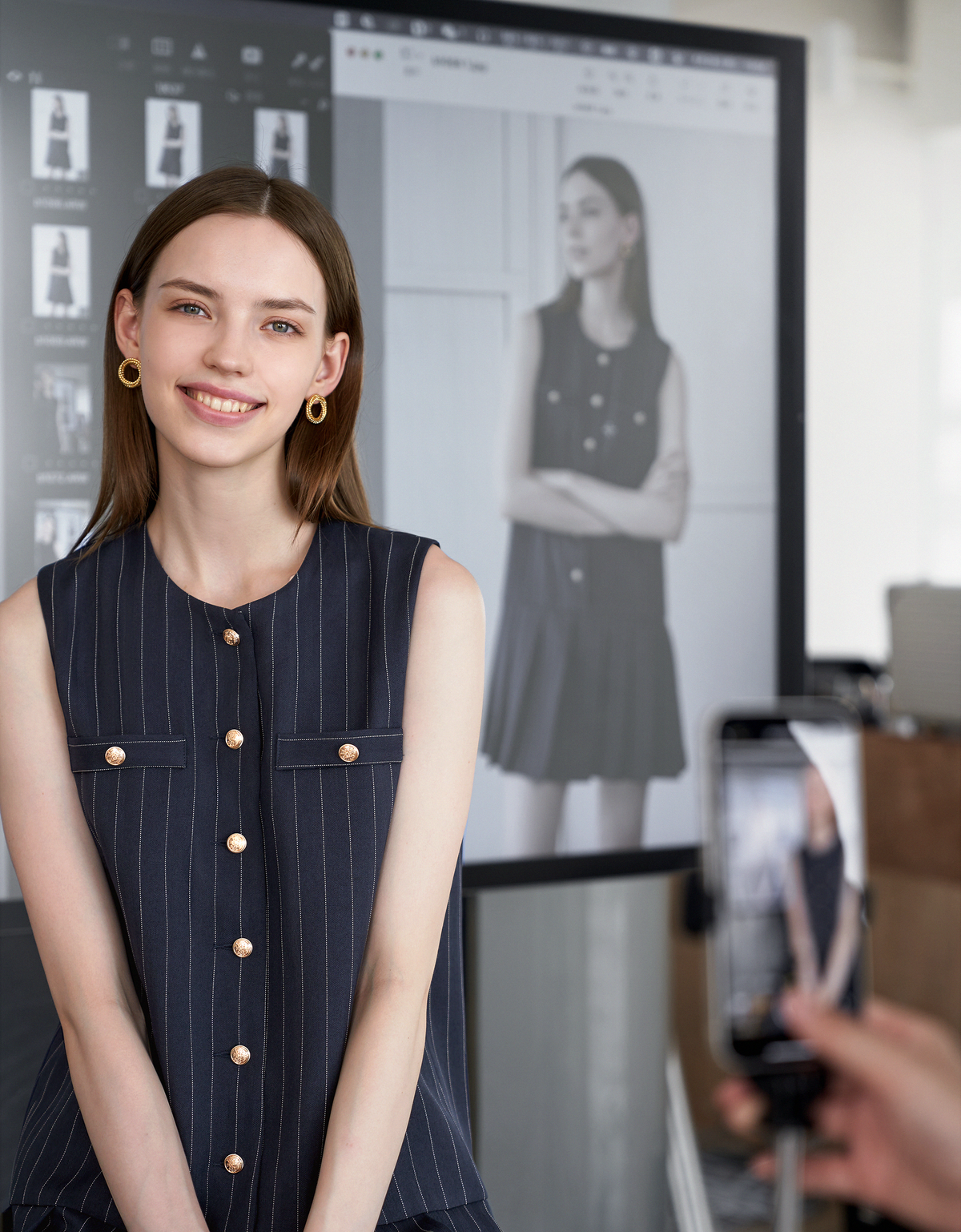 取り外し可能カラーストライププリーツワンピース