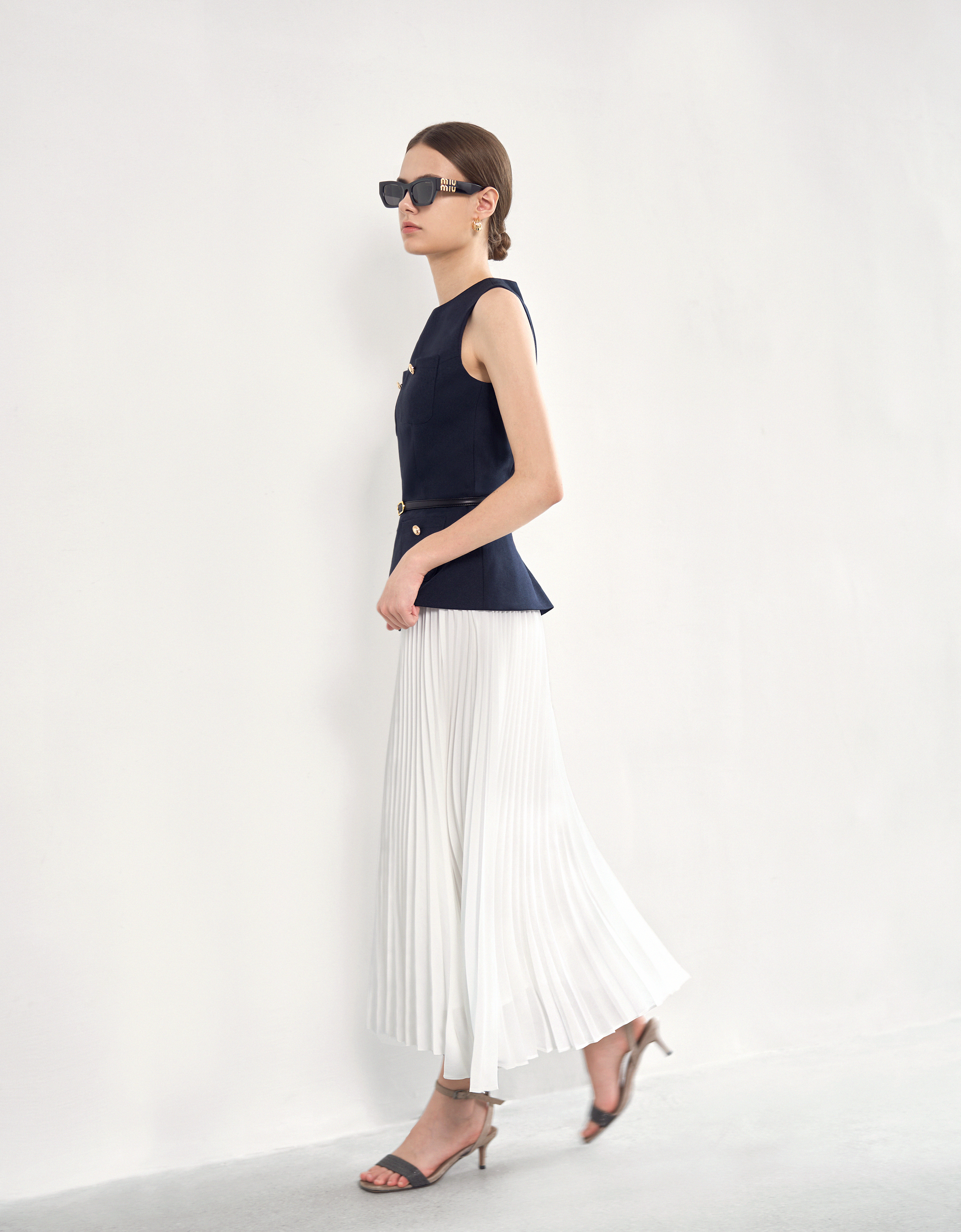 navy & white(a27179)