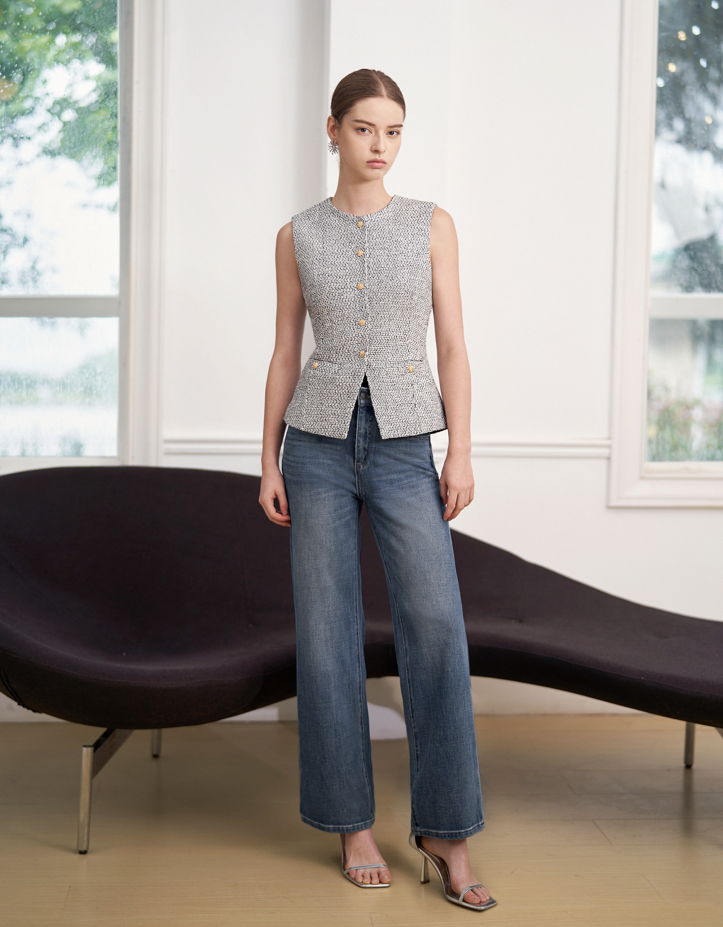 black & white(a27275)