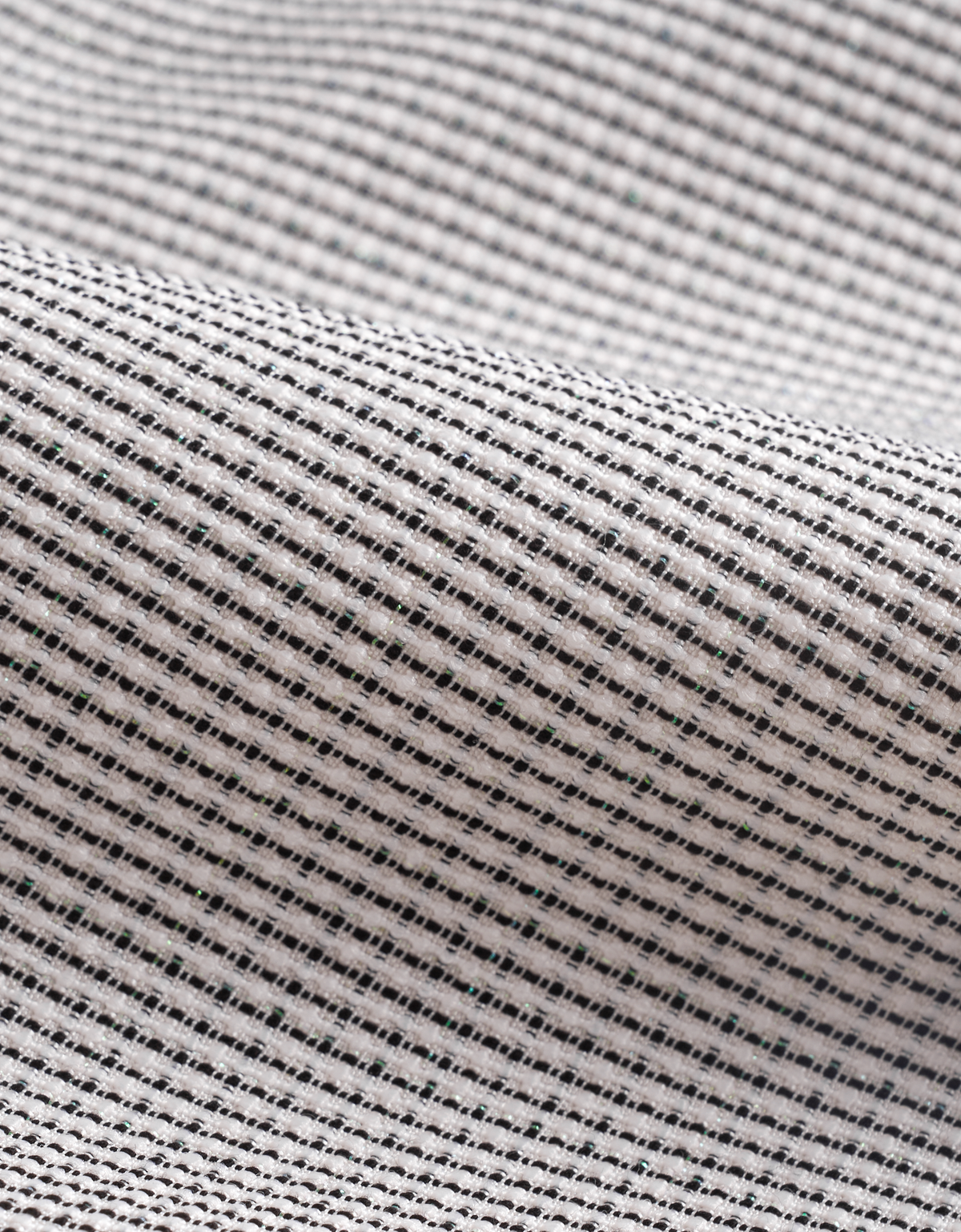 grey & white(a27297)