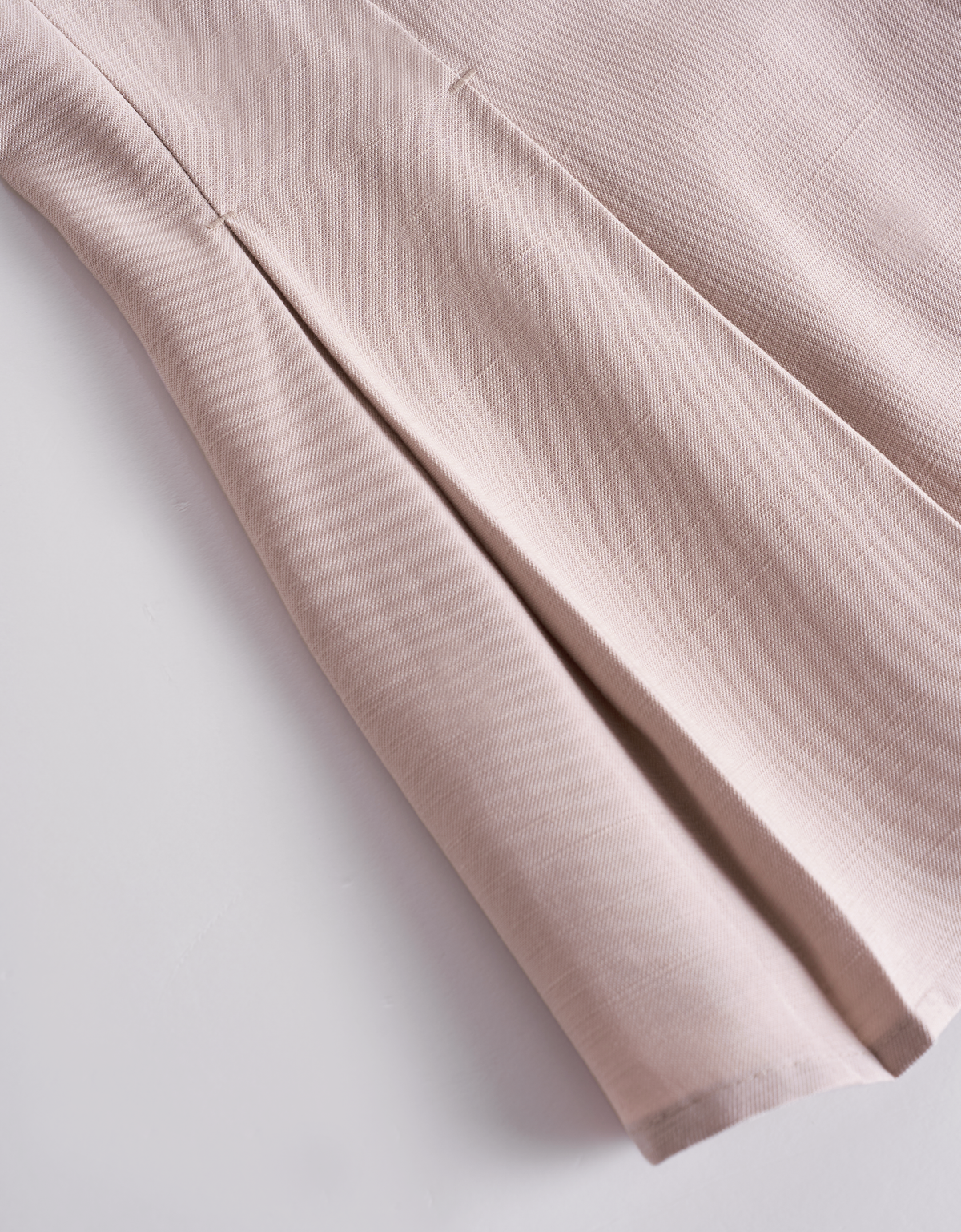 pinkish grey(a27447)