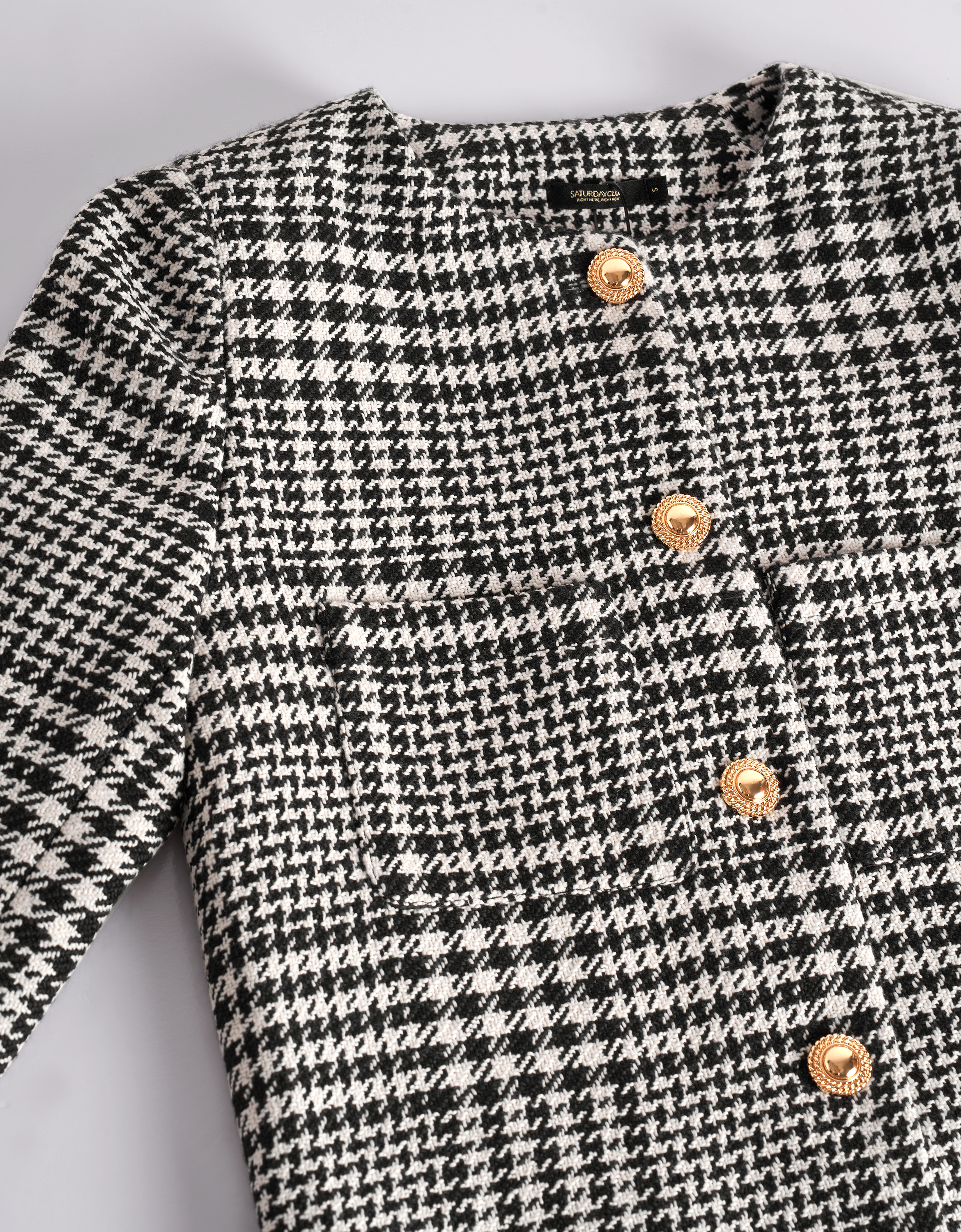 black & white(a27453)