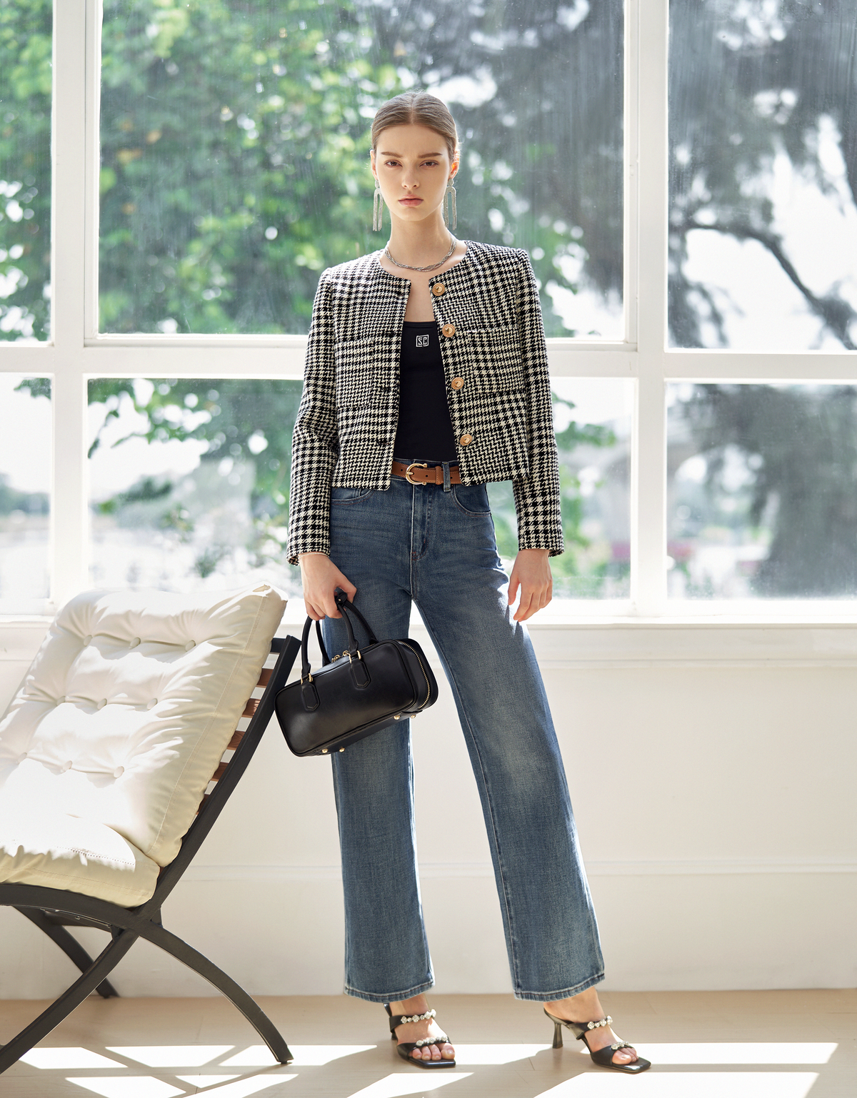 black & white(a27453)