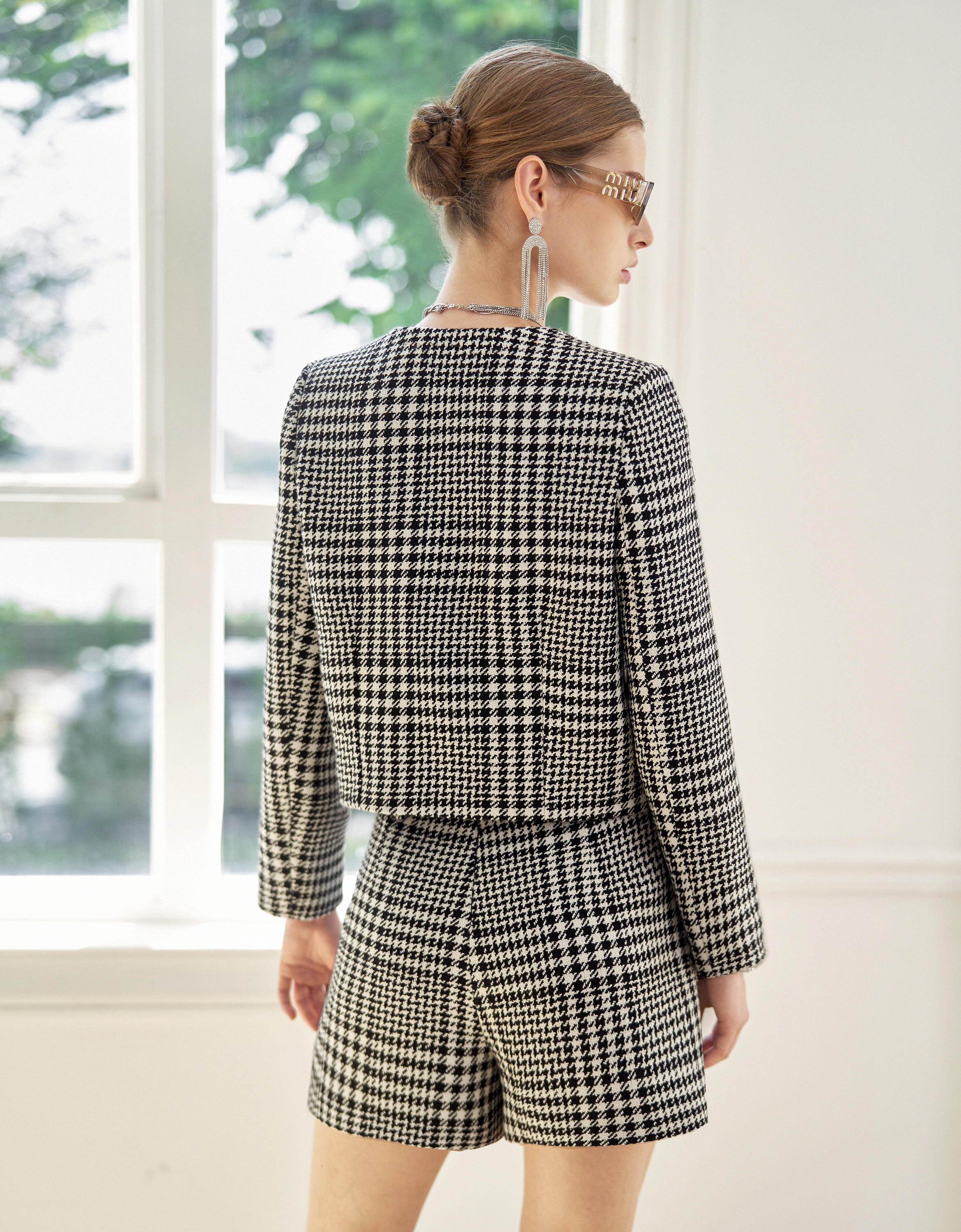 black & white(a27453)