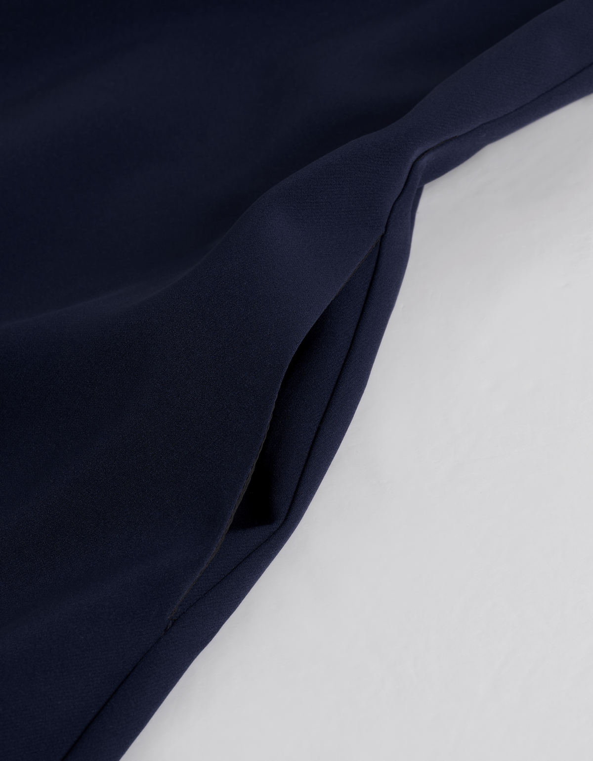 off white & navy(a27656)