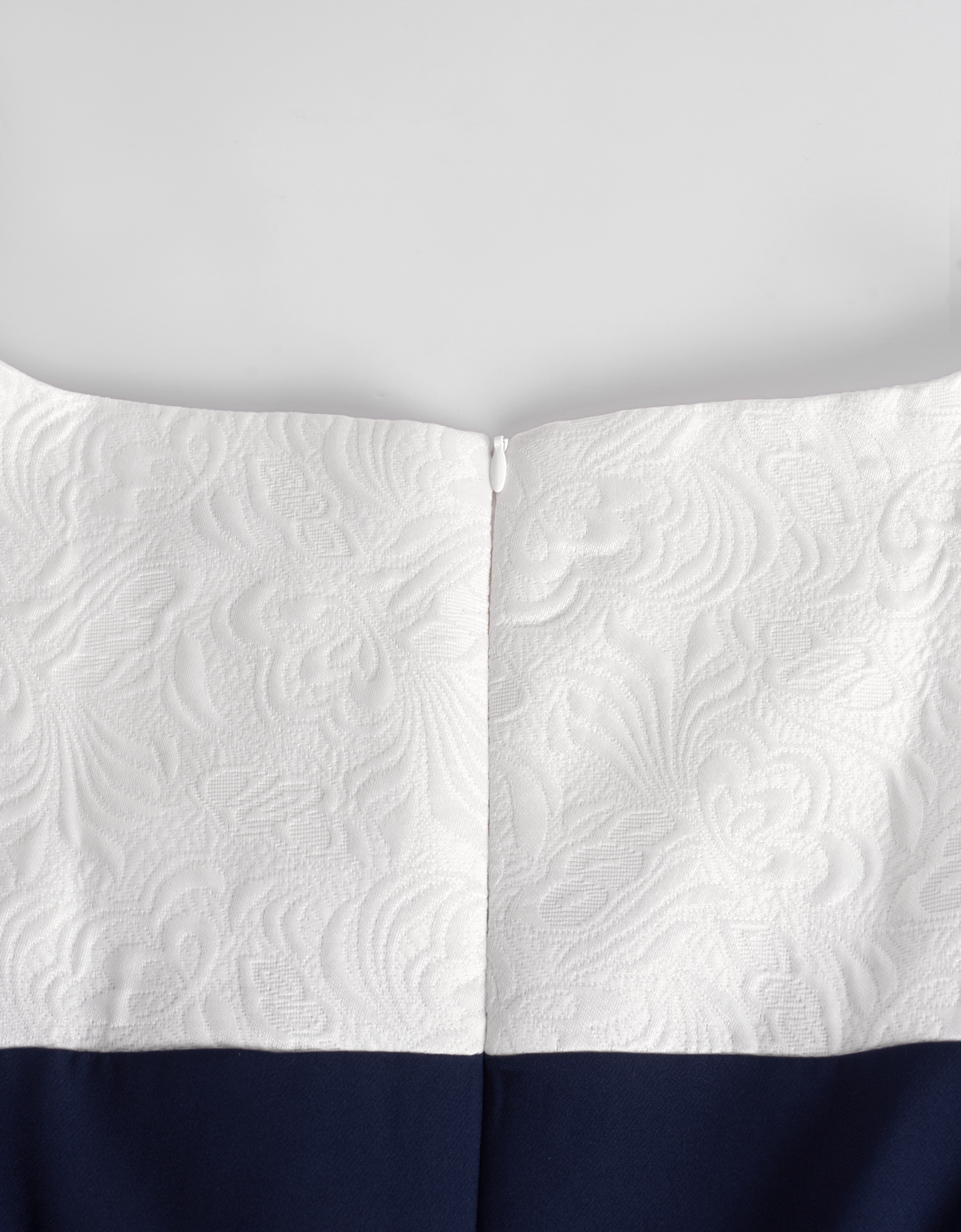 off white & navy(a27656)