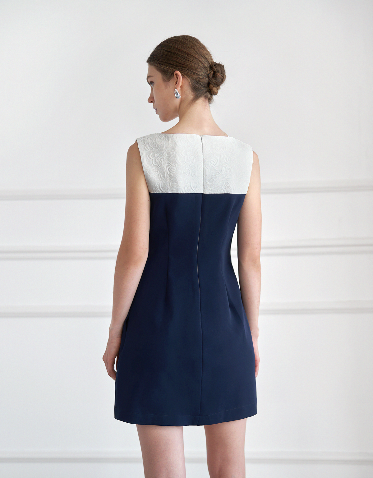 off white & navy(a27656)