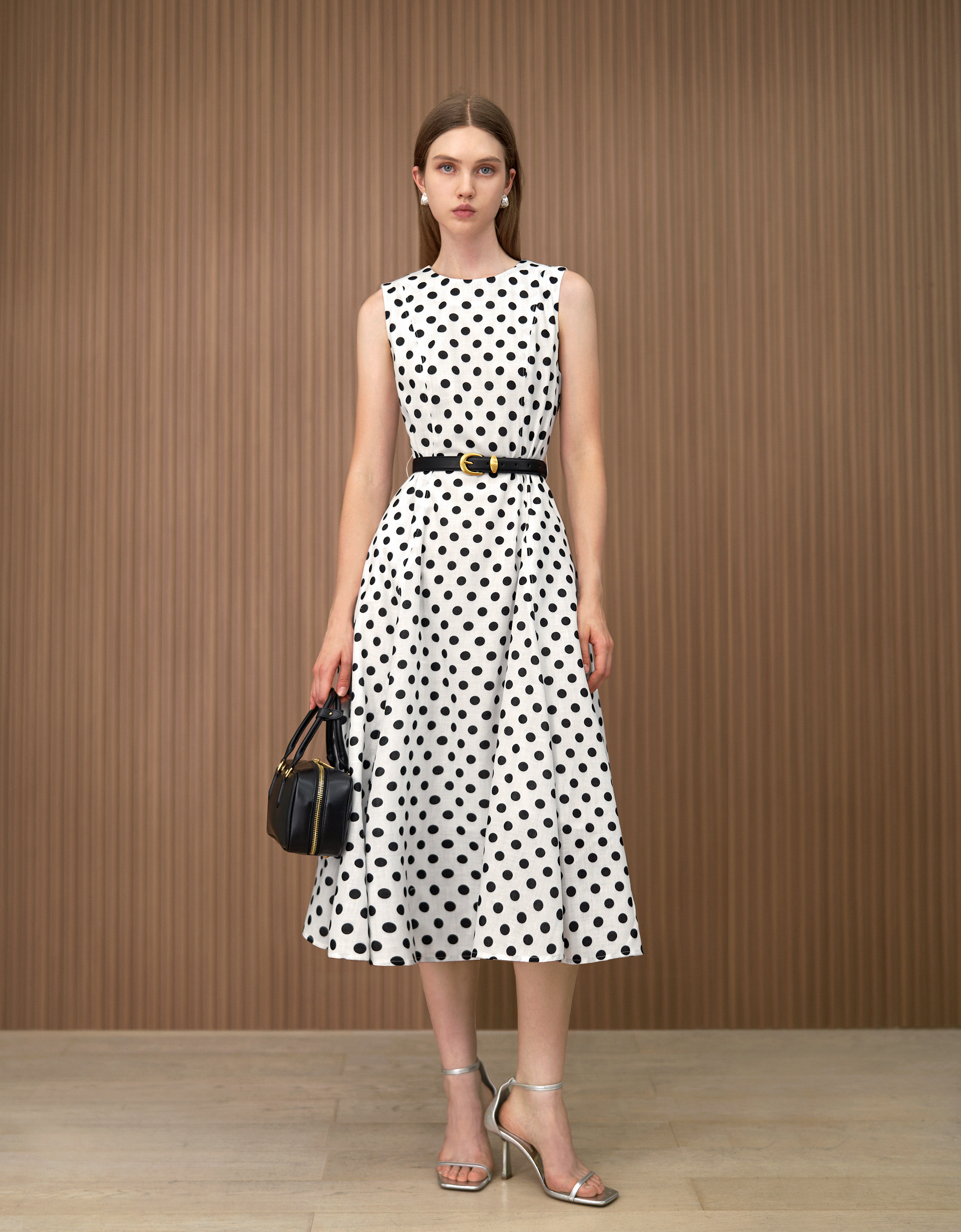 white & black(a27735)