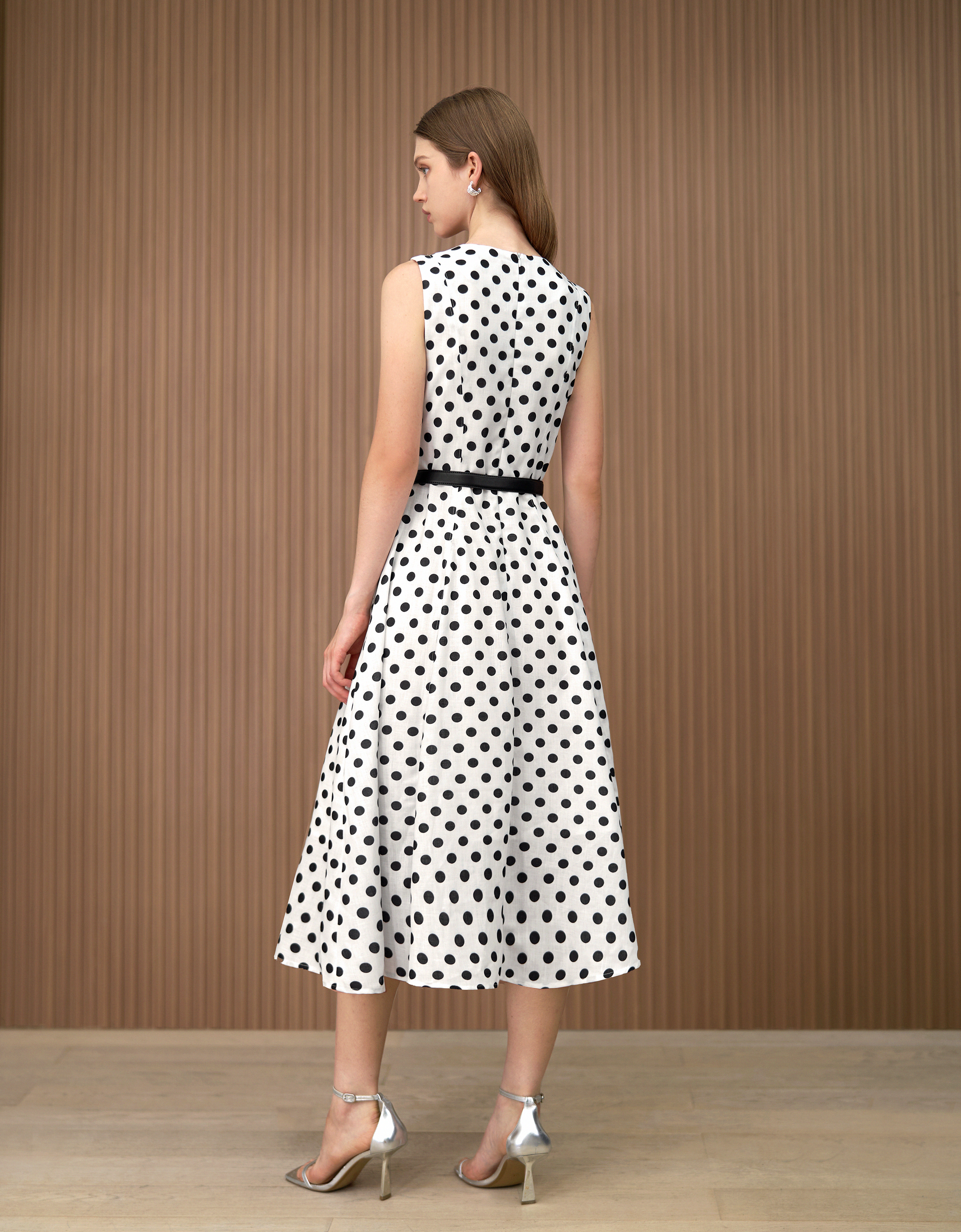 white & black(a27735)