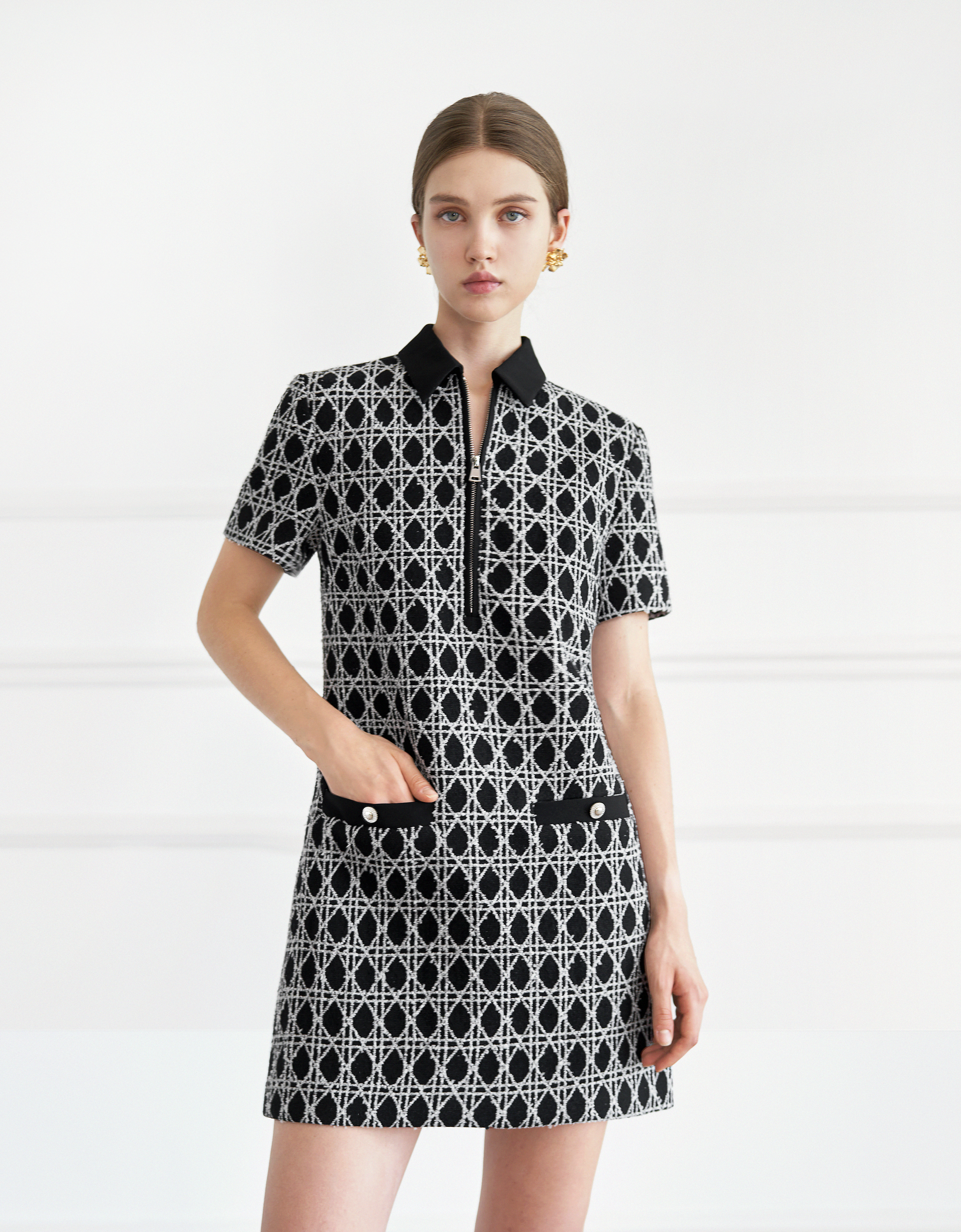 black & white(a27932)