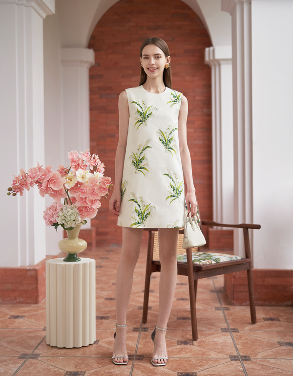 NEW IN – SaturdayClub International