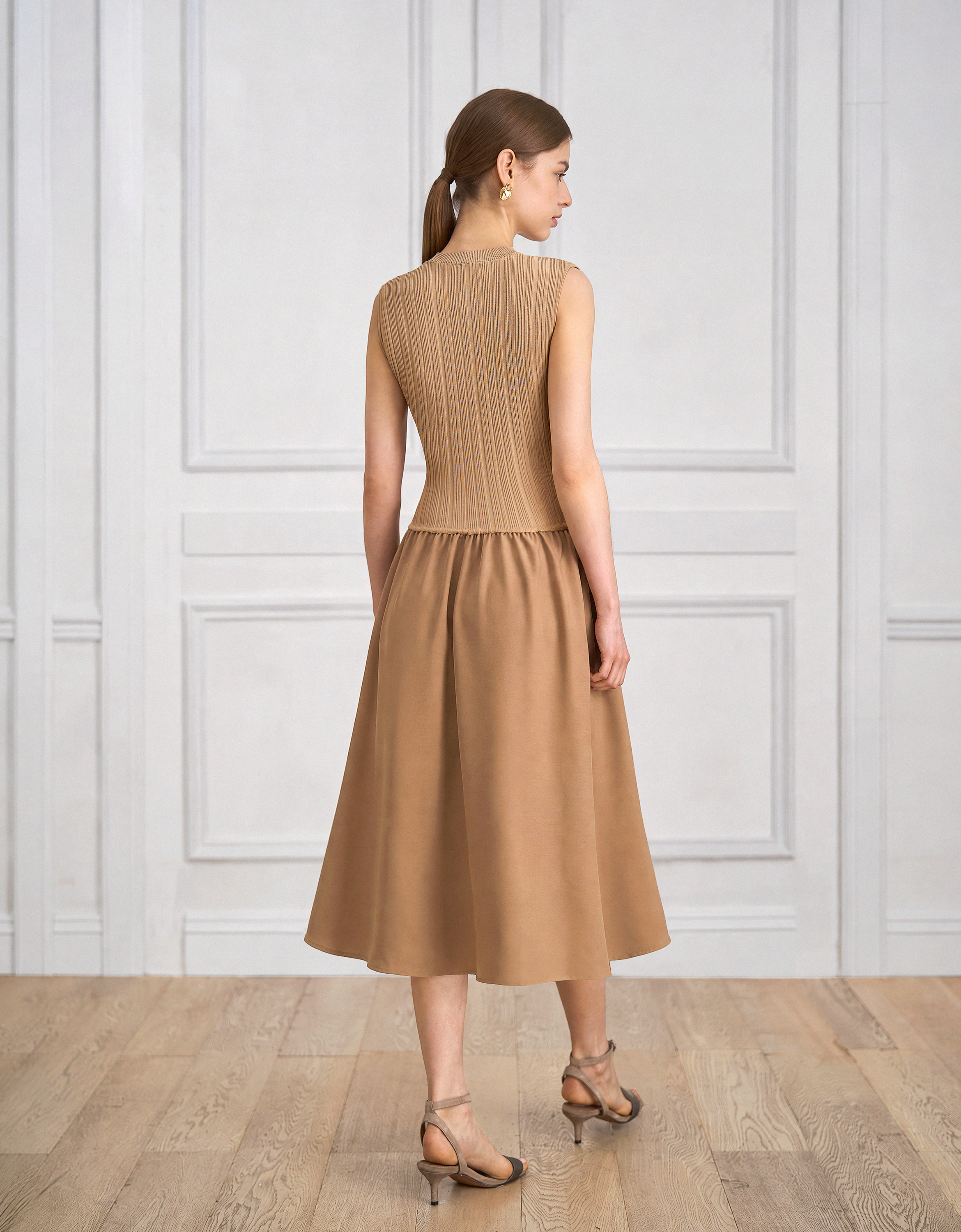light khaki