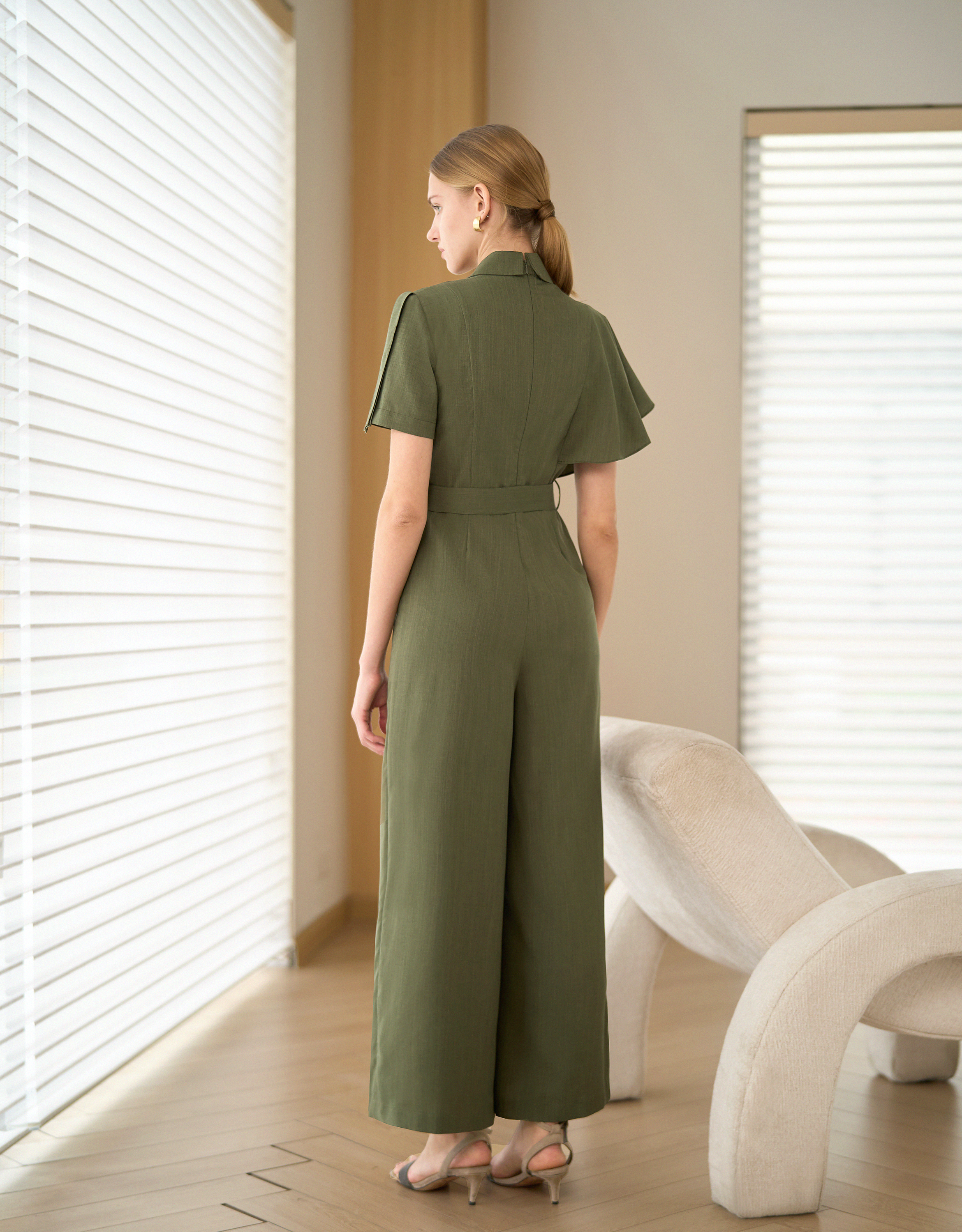 dark green
