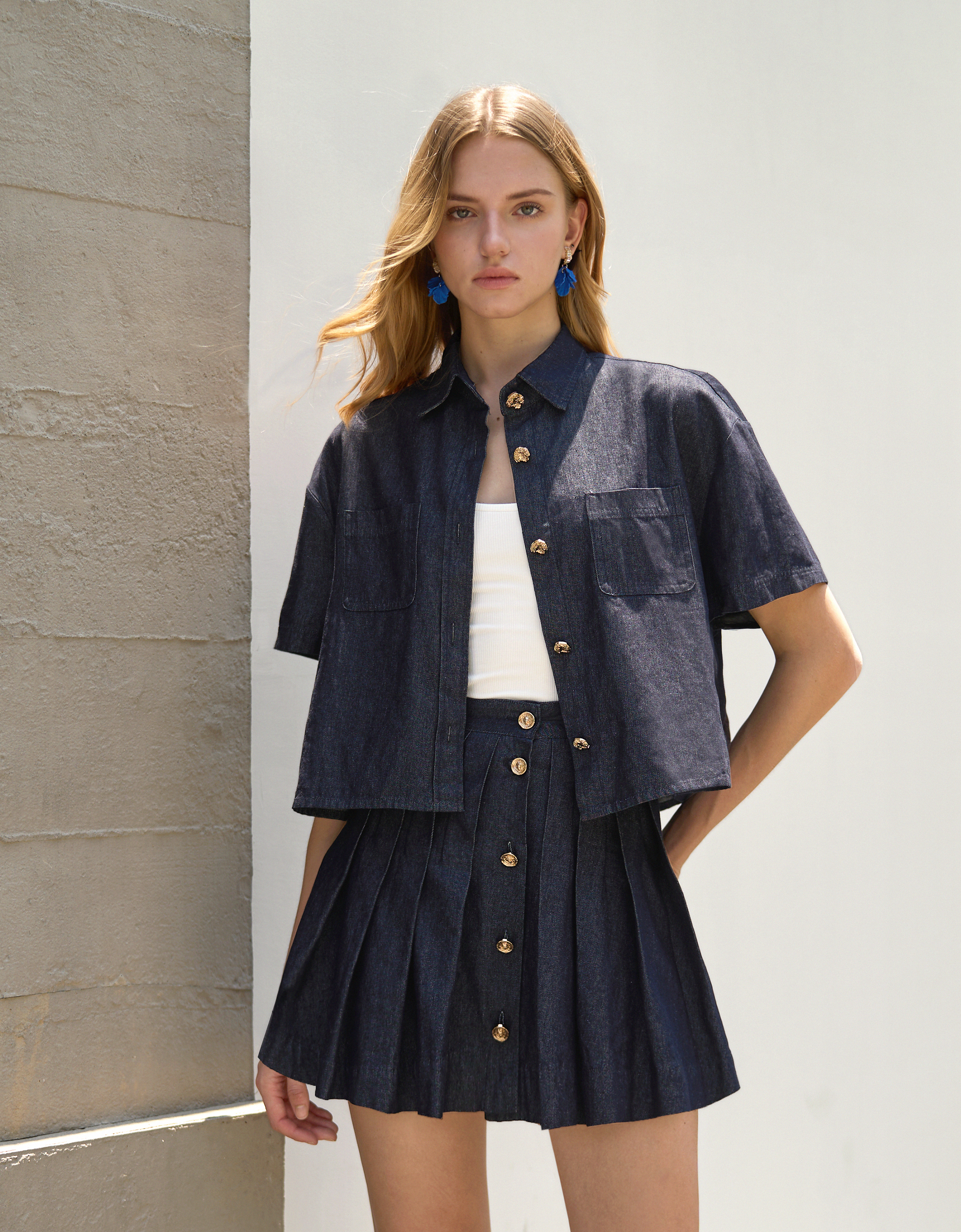 dark blue