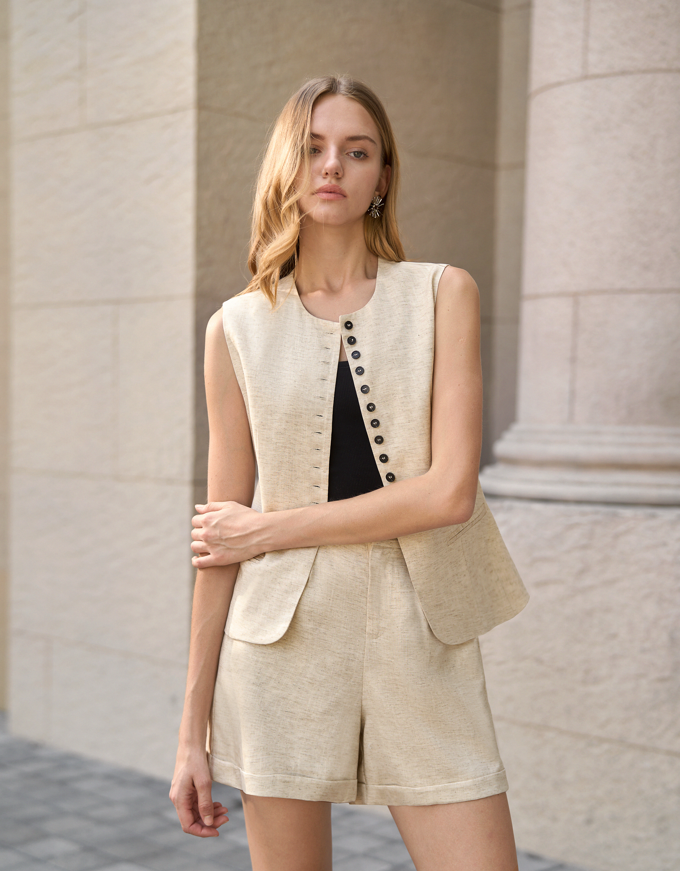 beige