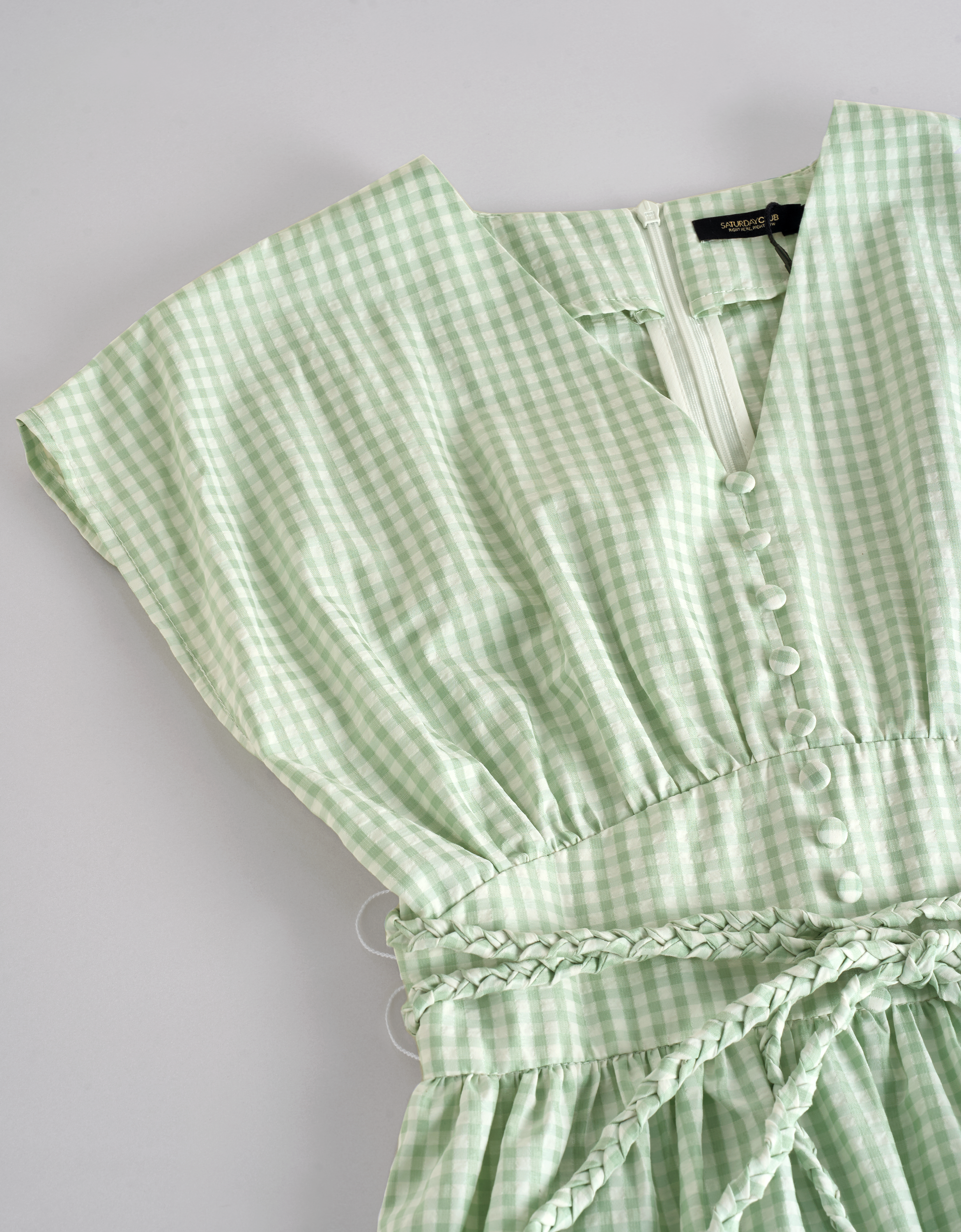 pale green