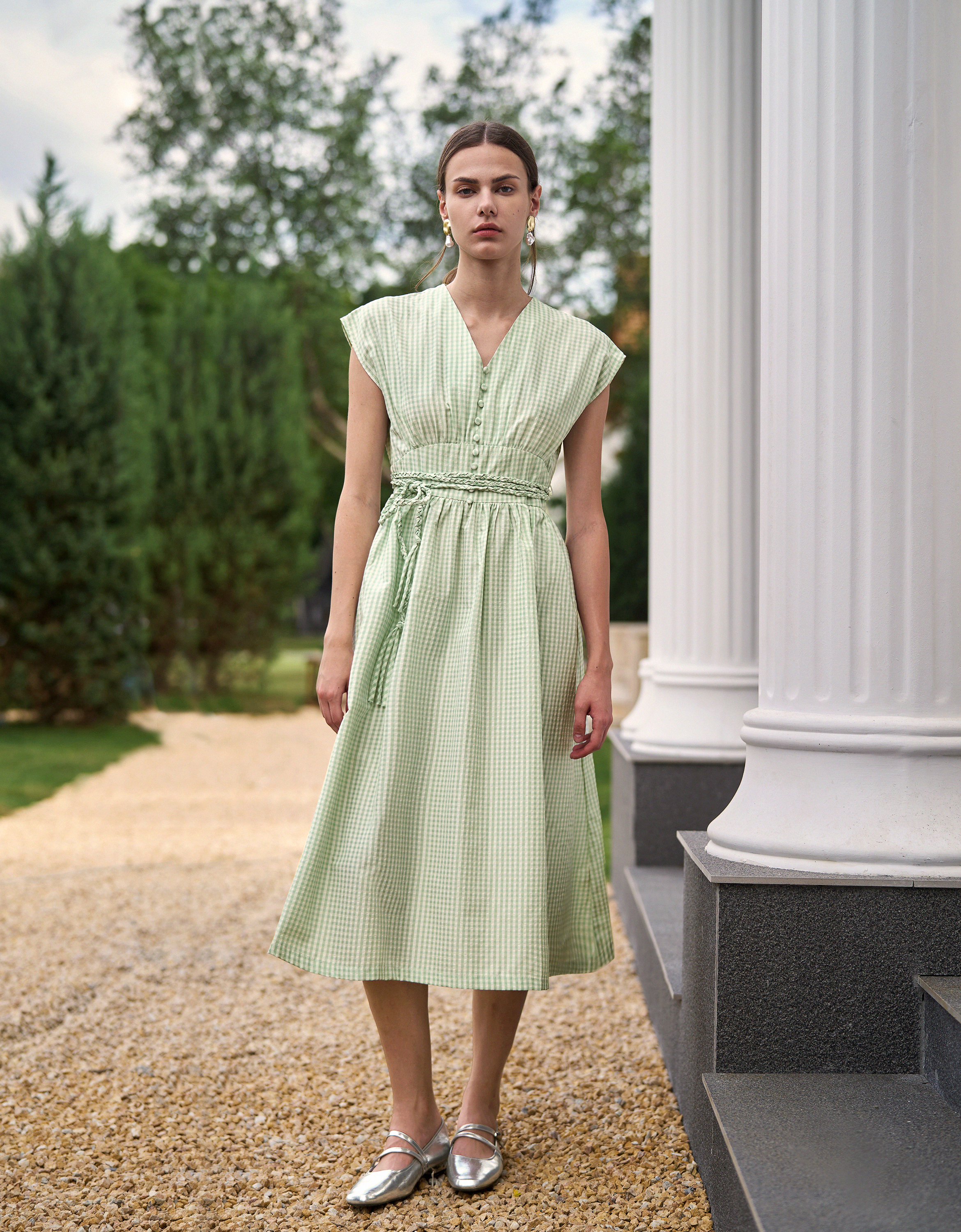pale green