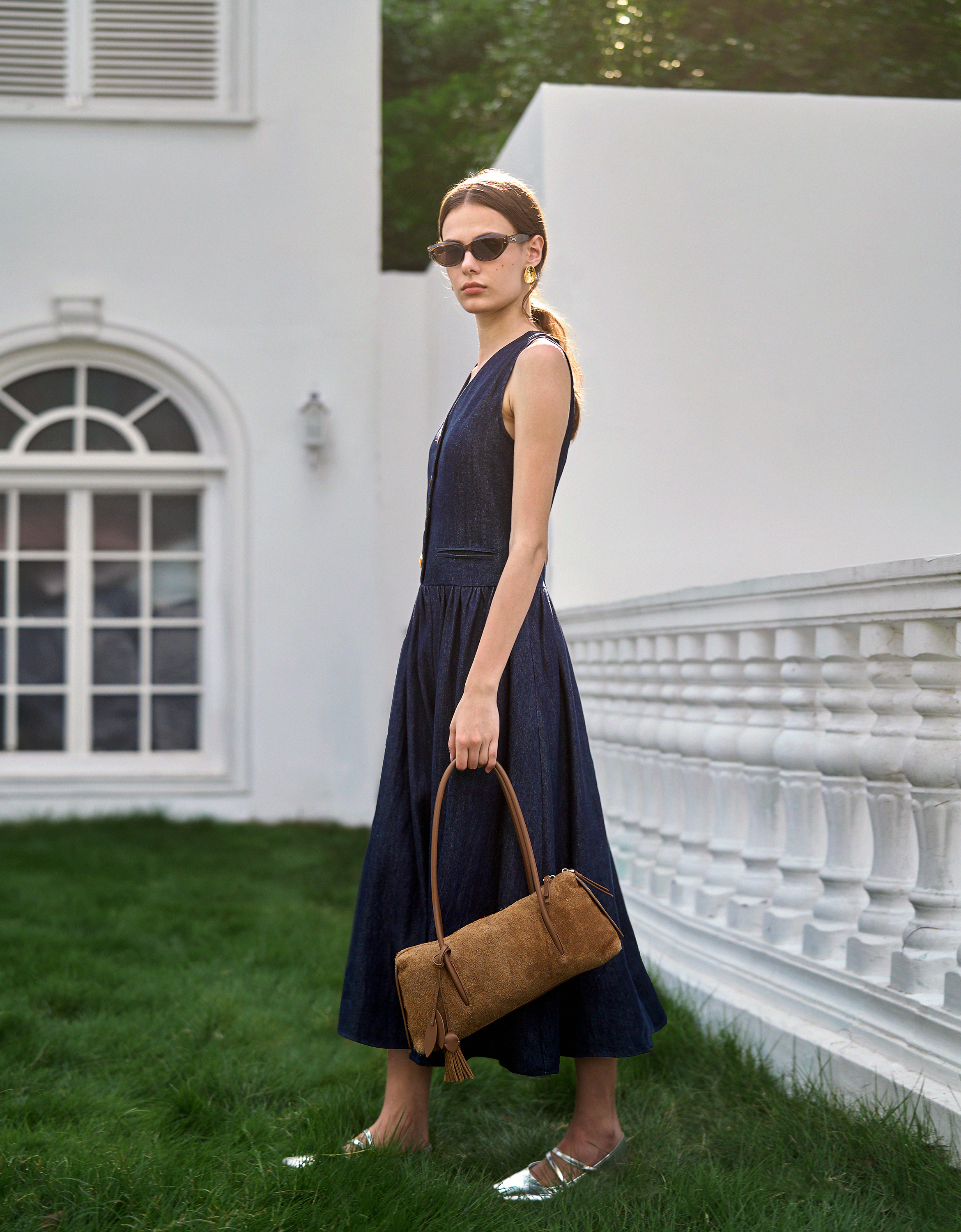 dark blue