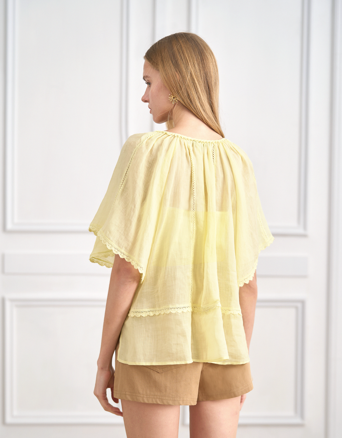Lace Trim Neck Tie Linen Top | SaturdayClub – SaturdayClub