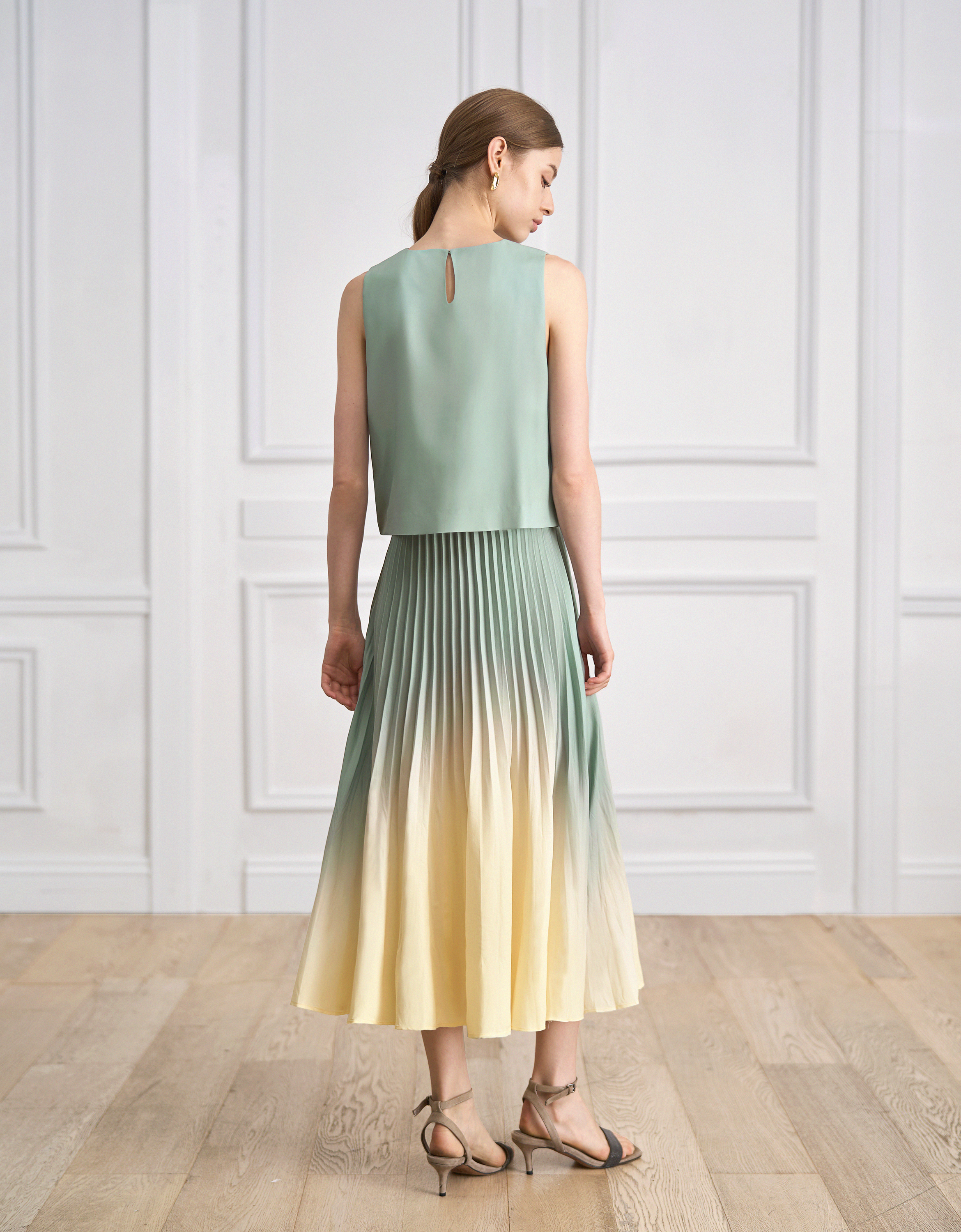 pale green