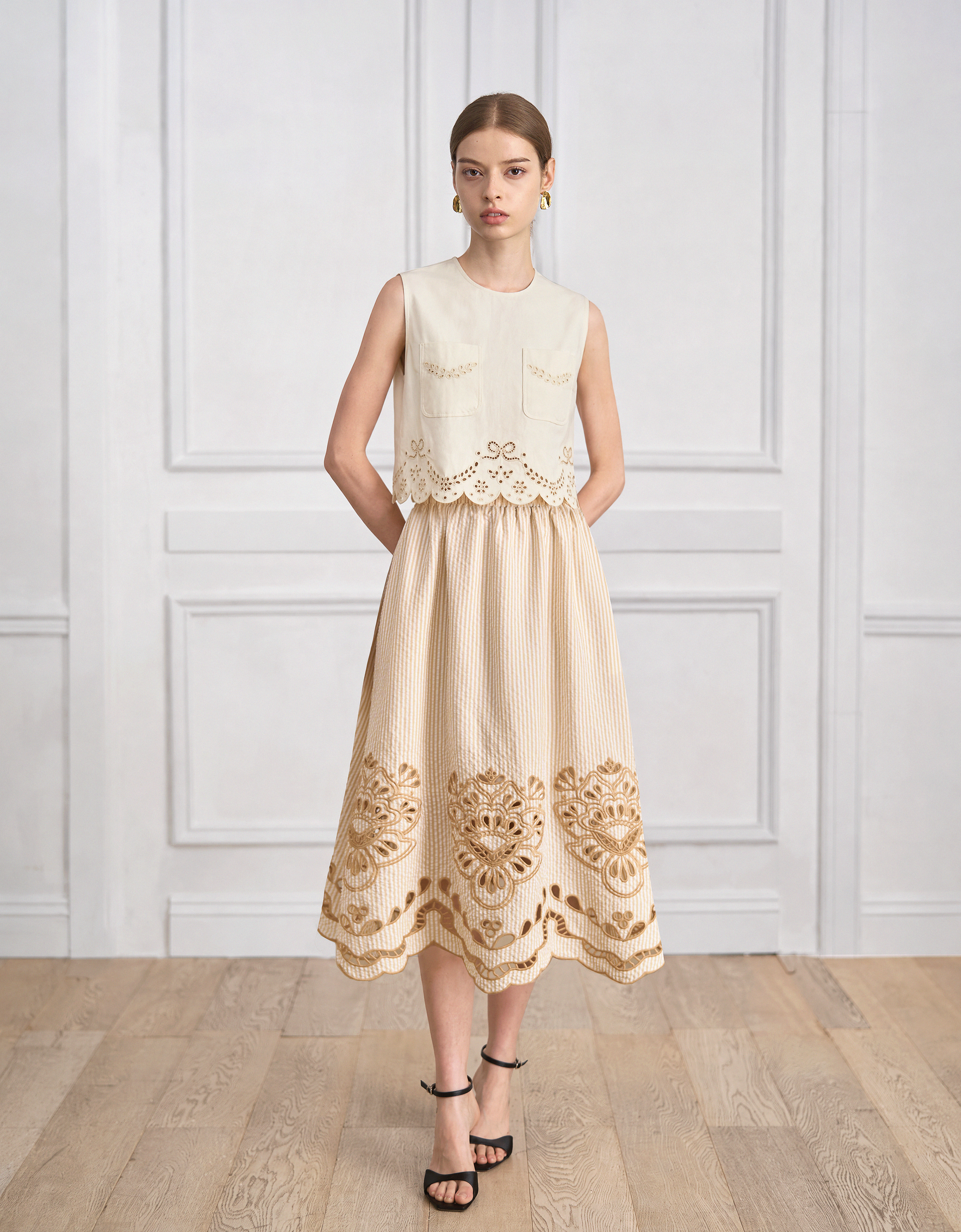 light khaki