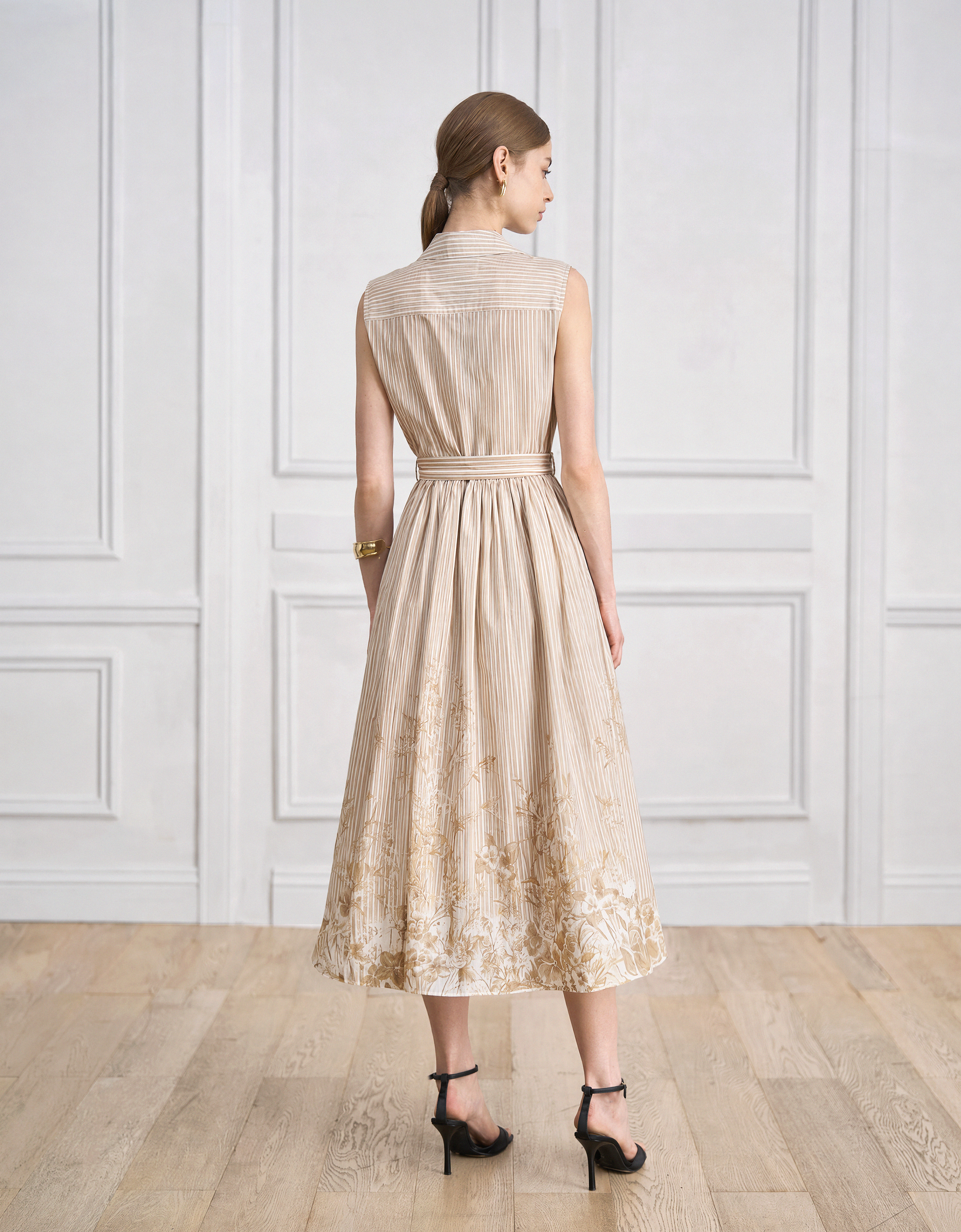 light khaki