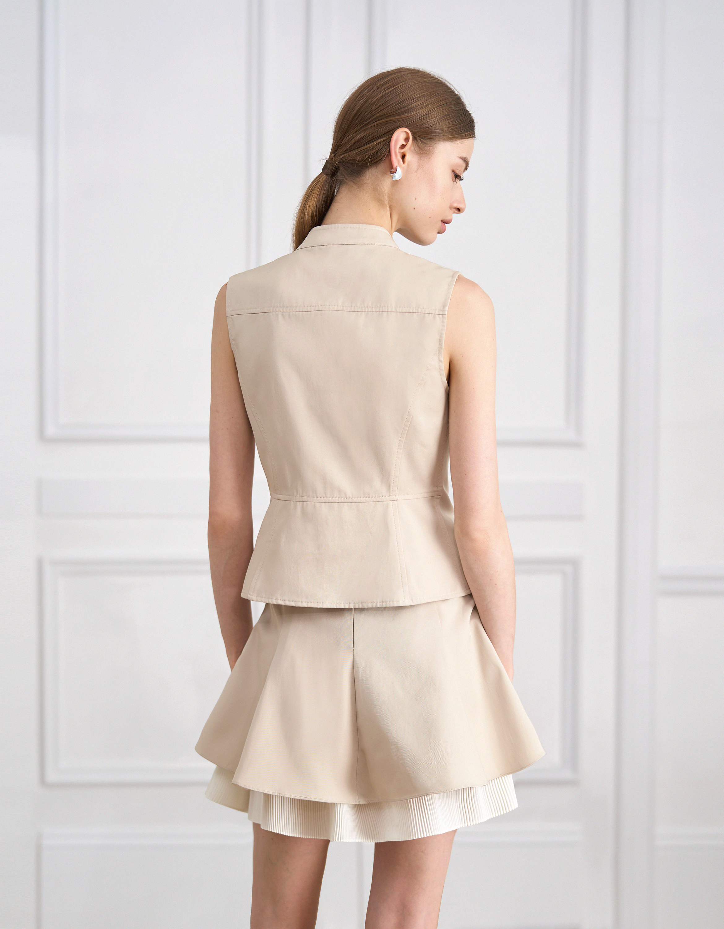 light khaki