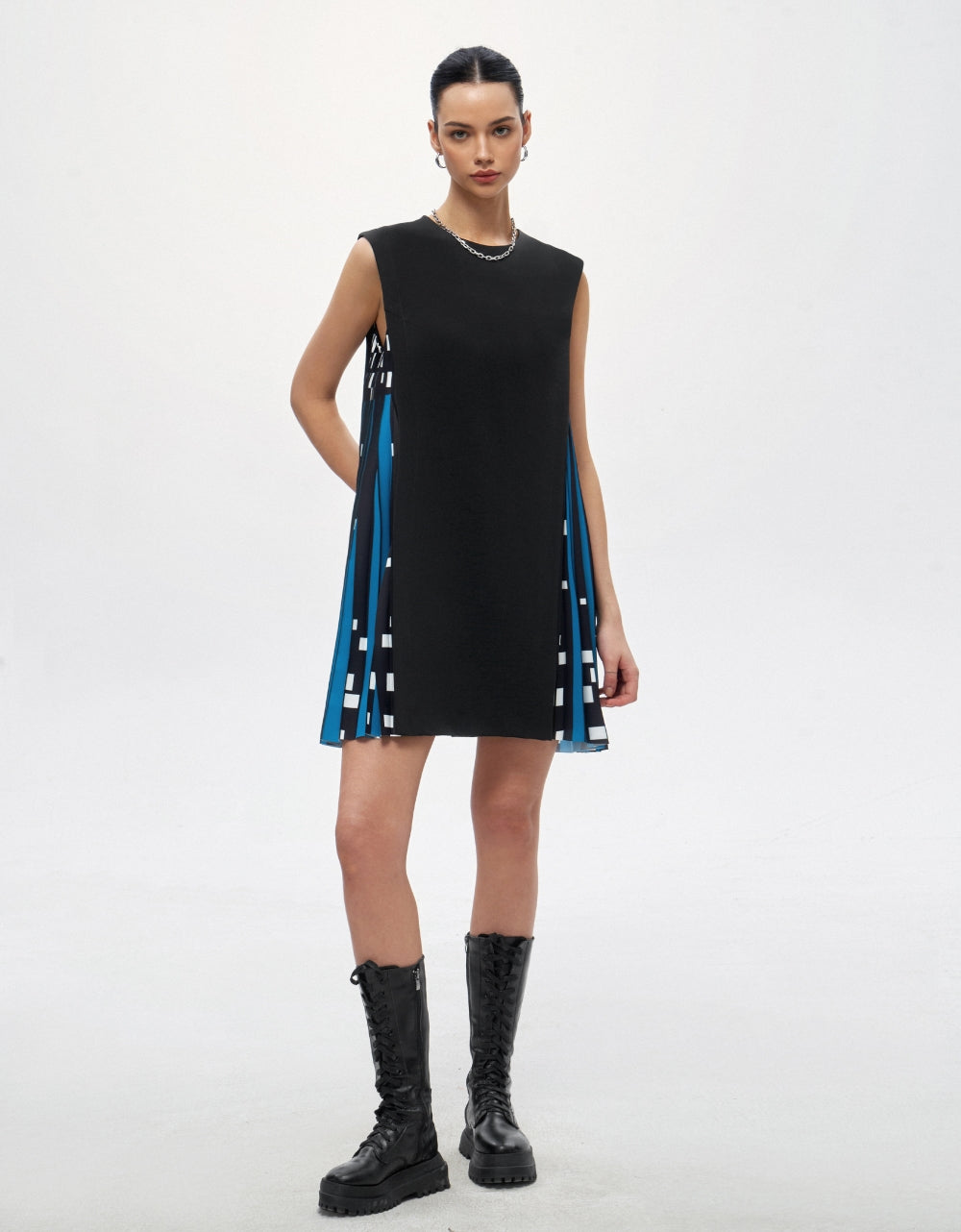 side-printed-pleated-shift-